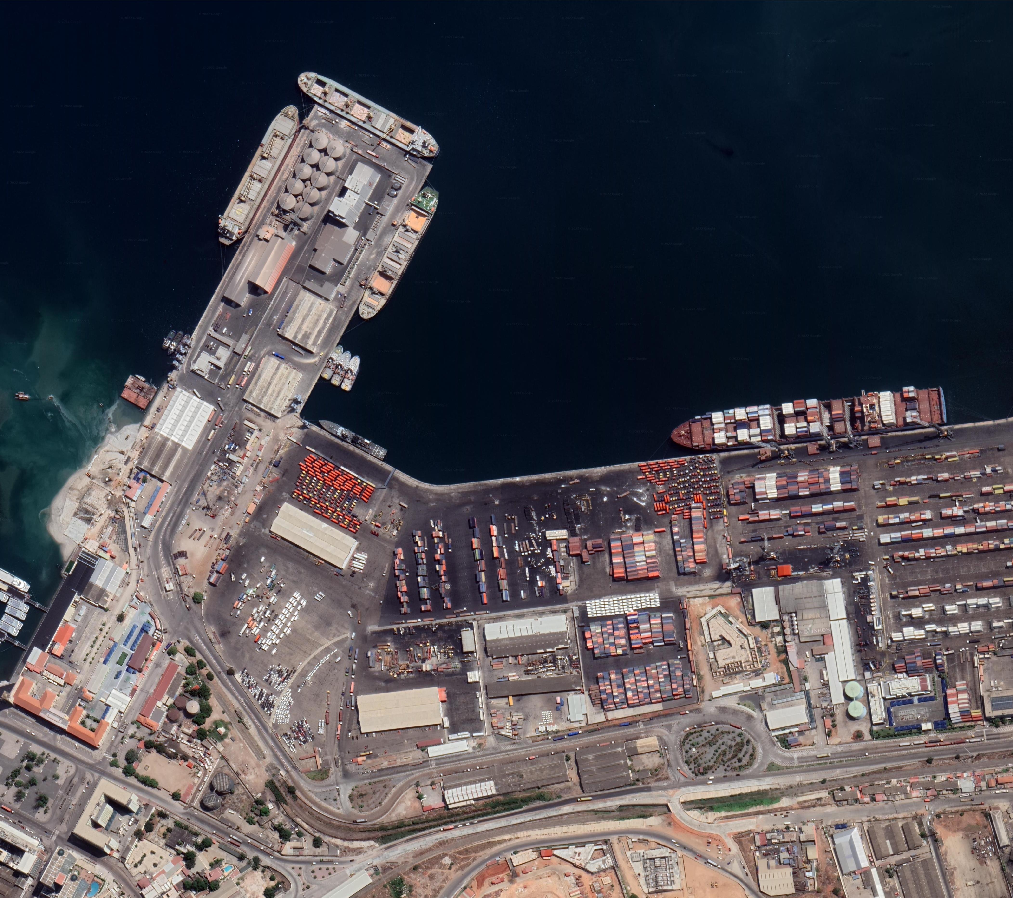 Unigarcas Port in Luanda - Topside